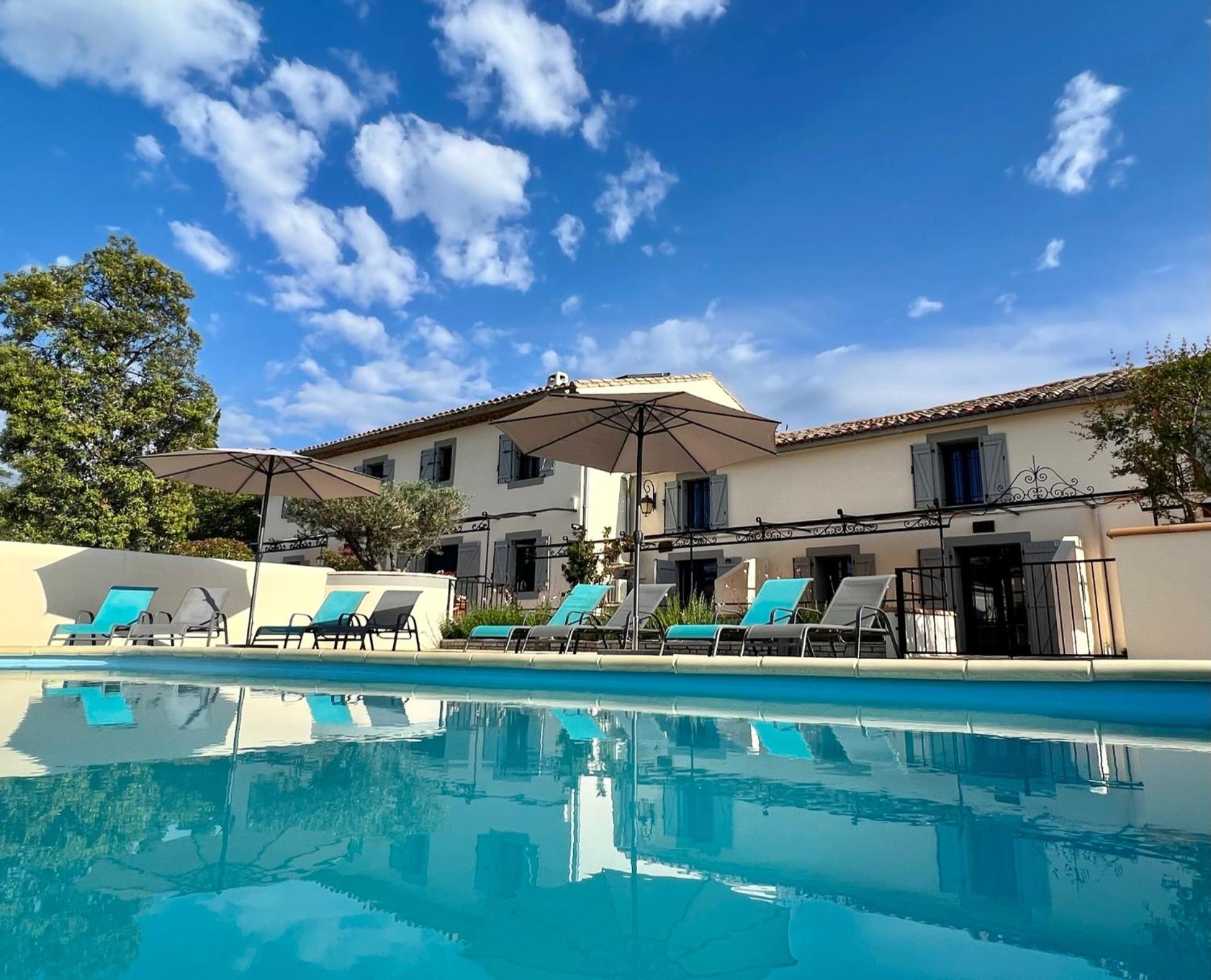 Les Petites Ecuries - Gite Bijou Apartment Marseillette Bagian luar foto